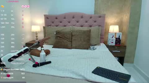 Nicol Alvarez online show from 9, 2, 2025