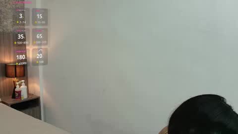 Nicol Alvarez online show from 11, 11, 2025