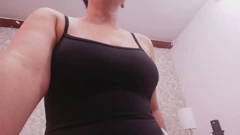 Nicol online show from 6, 1, 2025