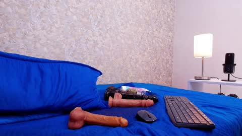 Nicol online show from 8, 2, 2025