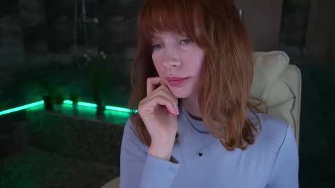 Nicol Moonn online show from 19, 11, 2025