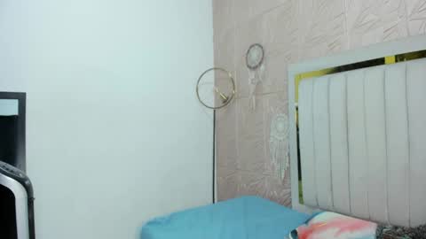 Snapshot of nicol_zurich chatting on 16, 4, 2026 NIKOL online show from 16, 4, 2026