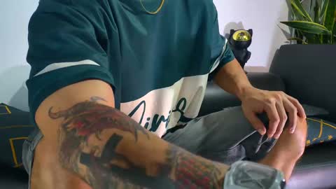 Snapshot of nicolas_veiny chatting on 11, 11, 2025 Nicolas online show from 11, 11, 2025