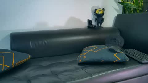 Snapshot of nicolas_veiny chatting on 12, 11, 2025 Nicolas online show from 12, 11, 2025