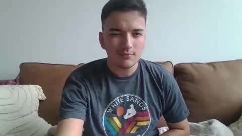 nicolasc32 online show from 30, 11, 2025