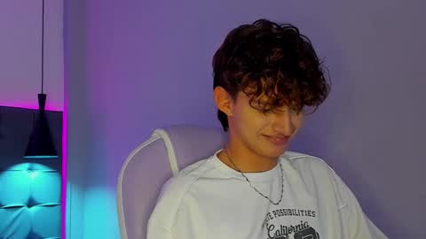 nicolasferrer18 online show from 13, 12, 2025