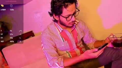 nicolasrodrii online show from 30, 12, 2024