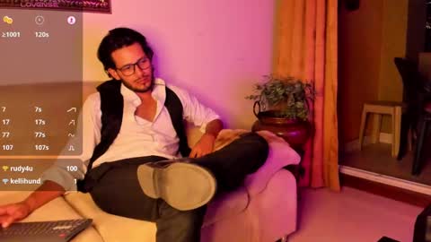 nicolasrodrii online show from 18, 1, 2025