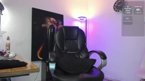 Nicolas Fellener online show from 23, 11, 2025