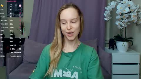 Nicoletta online show from 4, 4, 2026