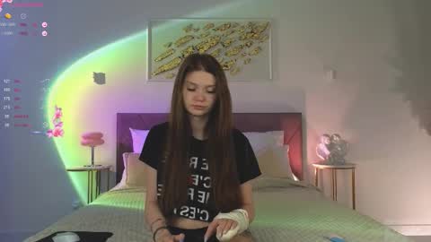 Nicole online show from 21, 10, 2025