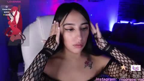 Snapshot of nicole_edwards chatting on 6, 1, 2025 Nicole online show from 6, 1, 2025