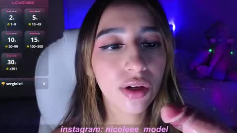 Snapshot of nicole_edwards chatting on 11, 9, 2025 Nicole online show from 11, 9, 2025