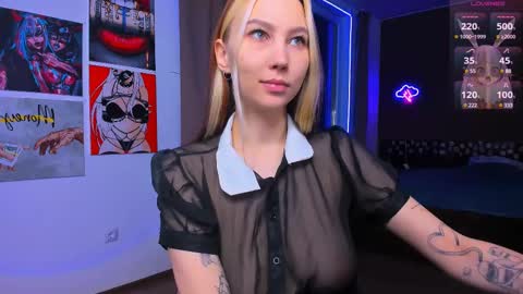 Snapshot of nicole_matt chatting on 19, 2, 2025 Nicole online show from 19, 2, 2025