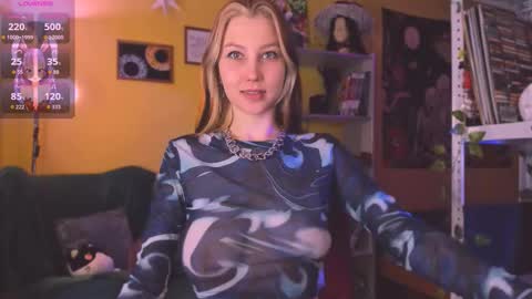 Snapshot of nicole_matt chatting on 2, 10, 2025 Nicole online show from 2, 10, 2025