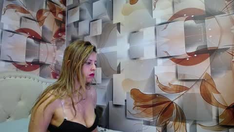 nicolee millerr online show from 15, 1, 2025