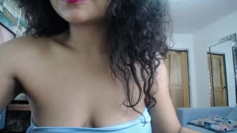 Snapshot of nicoleebon chatting on 17, 6, 2026 Nicole online show from 17, 6, 2026