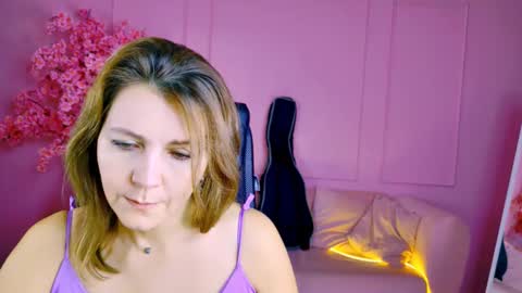 nicolehits online show from 4, 11, 2025