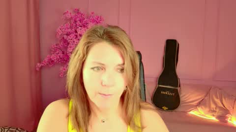 nicolehits online show from 5, 11, 2025