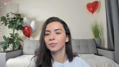 Snapshot of nicoleluuv chatting on 7, 3, 2025 Dua Lipa online show from 7, 3, 2025