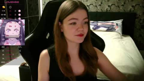 Snapshot of nicolemeew chatting on 18, 12, 2024 NicoleMeew online show from 18, 12, 2024