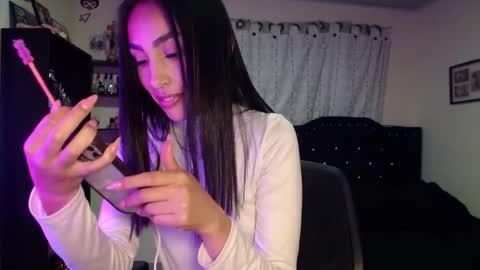 Snapshot of nicoletta_c66 chatting on 10, 10, 2025 Nicole online show from 10, 10, 2025