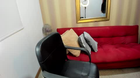 Nicolettcolin  online show from 11, 4, 2026