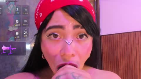 Nicolle online show from 16, 4, 2026