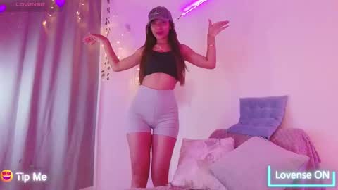 Nicolle online show from 4, 2, 2026