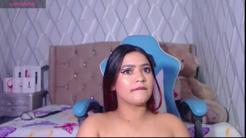 Snapshot of nicolletaylorq chatting on 1, 2, 2025 Nicolle Miley online show from 1, 2, 2025