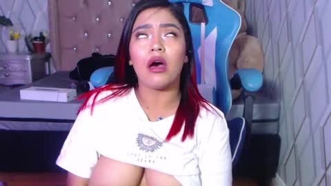 Snapshot of nicolletaylorq chatting on 11, 2, 2025 Nicolle Miley online show from 11, 2, 2025