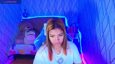 Snapshot of nicolletaylorq chatting on 8, 10, 2025 Nicolle Miley online show from 8, 10, 2025