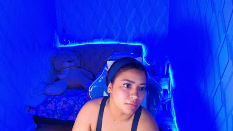 Snapshot of nicolletaylorq chatting on 14, 11, 2025 Nicolle Miley online show from 14, 11, 2025