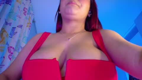 Snapshot of nicolletaylorq chatting on 12, 6, 2026 Nicolle Miley online show from 12, 6, 2026