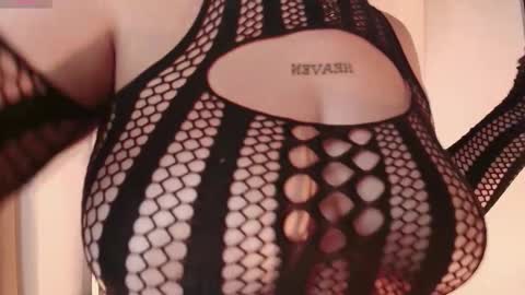 nicolletease online show from 2, 12, 2025