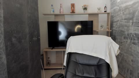 Snapshot of nicolross_ chatting on 24, 1, 2025 NicolRoss online show from 24, 1, 2025