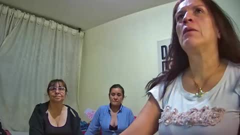nicoltatiana_ online show from 15, 10, 2025