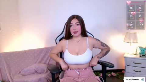 Snapshot of nicolthompsonn chatting on 23, 10, 2025 Nicol online show from 23, 10, 2025