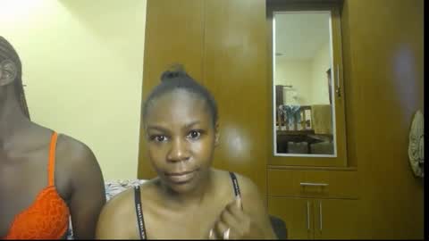 Snapshot of nightnurse_xx chatting on 12, 10, 2025 Tina online show from 12, 10, 2025