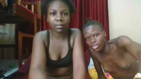 Snapshot of nightnurse_xx chatting on 4, 12, 2025 Tina online show from 4, 12, 2025