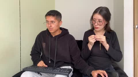 Night Scorpion online show from 5, 4, 2026