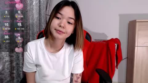 Snapshot of niia_osaki chatting on 21, 9, 2025 Niia online show from 21, 9, 2025