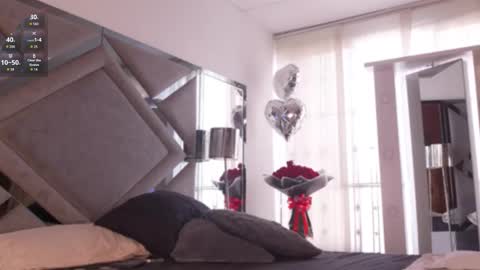 niiaa01 online show from 22, 9, 2025