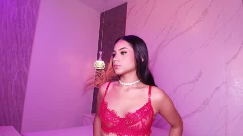 Snapshot of niicole_taylor chatting on 8, 2, 2026 Nicole online show from 8, 2, 2026