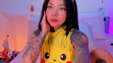 Snapshot of niinaink chatting on 25, 10, 2025 NINAINK online show from 25, 10, 2025