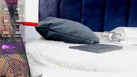 Snapshot of niinaink chatting on 28, 11, 2025 NINAINK online show from 28, 11, 2025