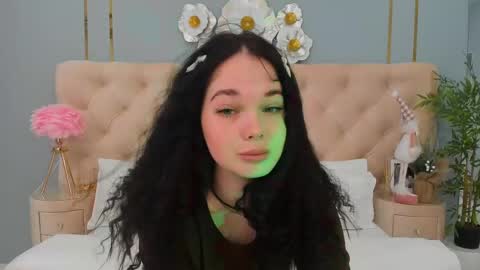 Snapshot of nikaflowers chatting on 9, 12, 2024 Nika online show from 9, 12, 2024