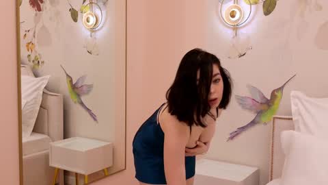 Snapshot of nikaflowers chatting on 2, 2, 2025 Nika online show from 2, 2, 2025