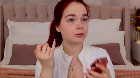 Snapshot of nikaflowers chatting on 17, 11, 2025 Nika online show from 17, 11, 2025