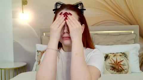 Snapshot of nikaflowers chatting on 18, 12, 2025 Nika online show from 18, 12, 2025